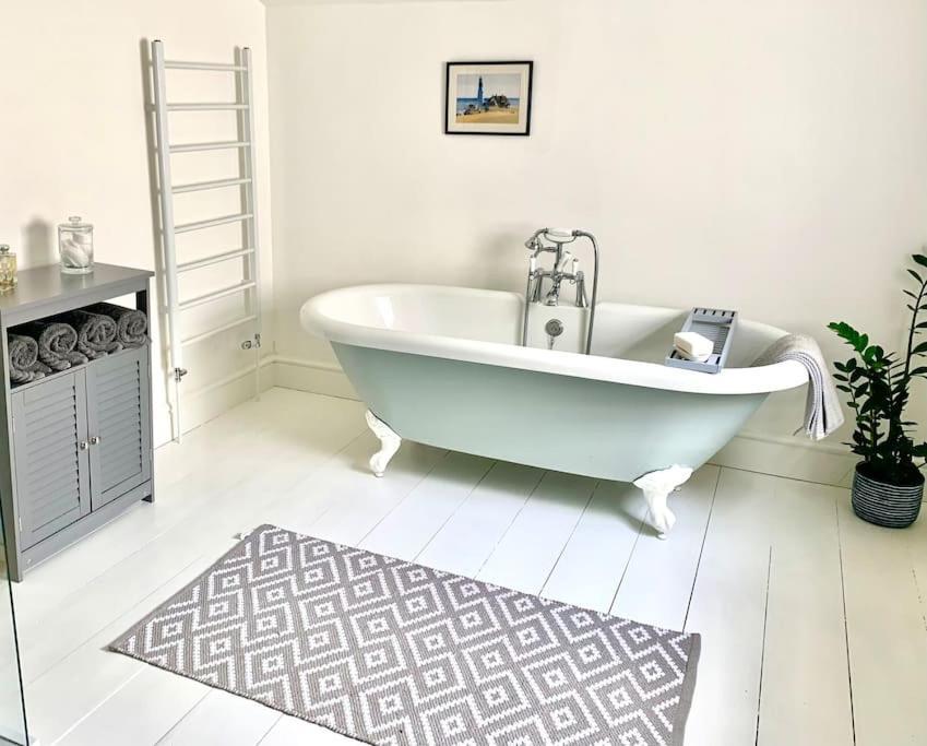 Lovely 3 Bed House In The Heart Of Cheltenham Bagian luar foto