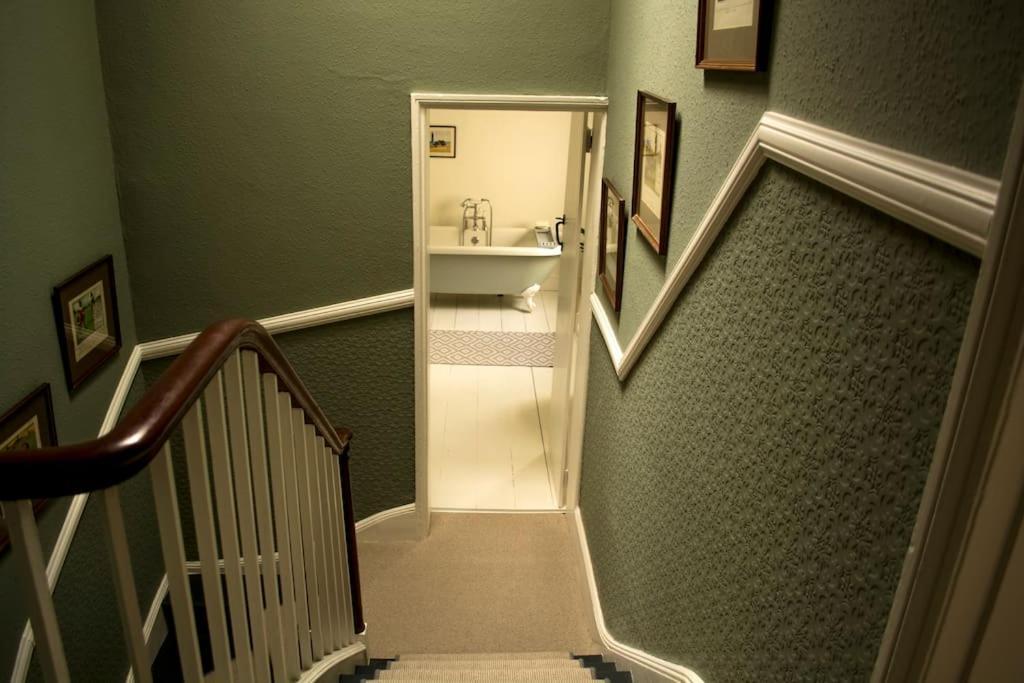 Lovely 3 Bed House In The Heart Of Cheltenham Bagian luar foto